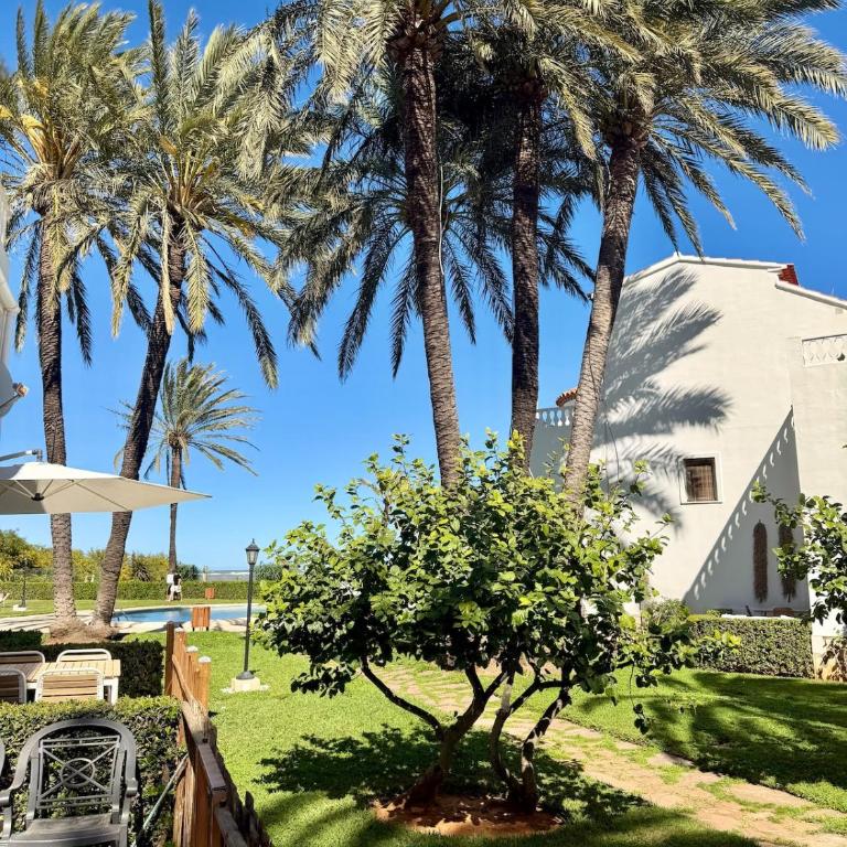 Precioso bungalow con piscina en 1a Linea Playa - Apartamento de 1 dormitorio - 19