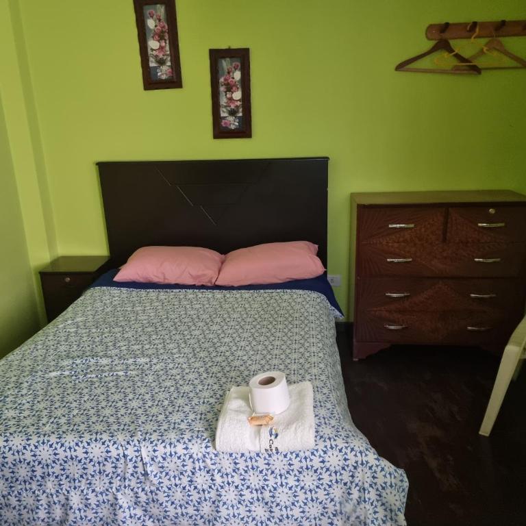 Alojamiento con piscina - Habitación Doble con baño privado - 2