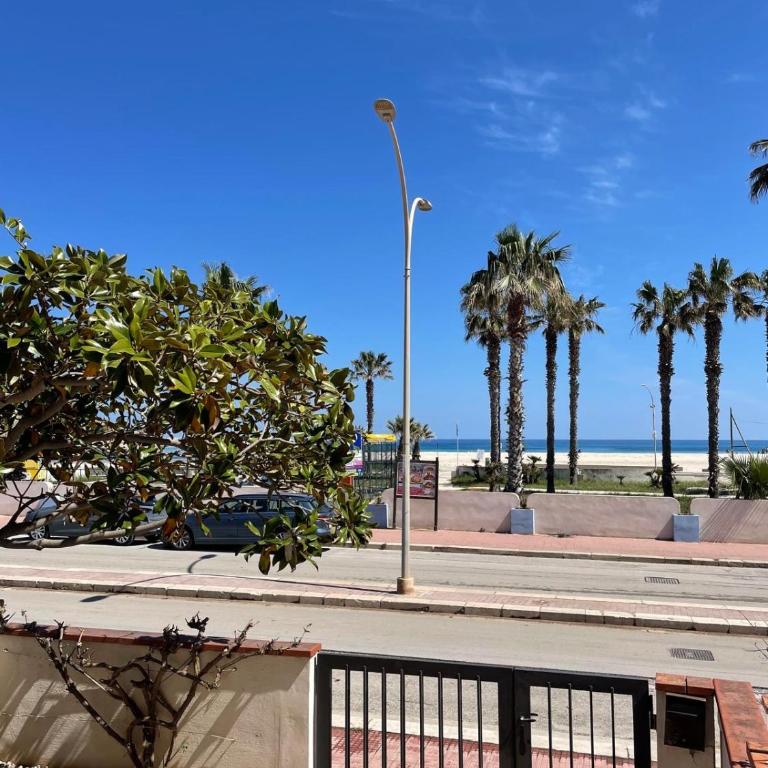 Villa Ciuri di fronte al mare - Casa Vacanze con 2 Camere da Letto - 61