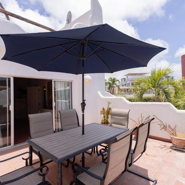 2BR stay with patio & open-air dining - Apartamento de 2 dormitorios - 16