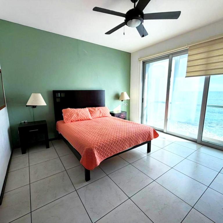 Horizon Mar Turquesa #5 Lujo frente Malecón y Playa - Three-Bedroom Apartment - 18