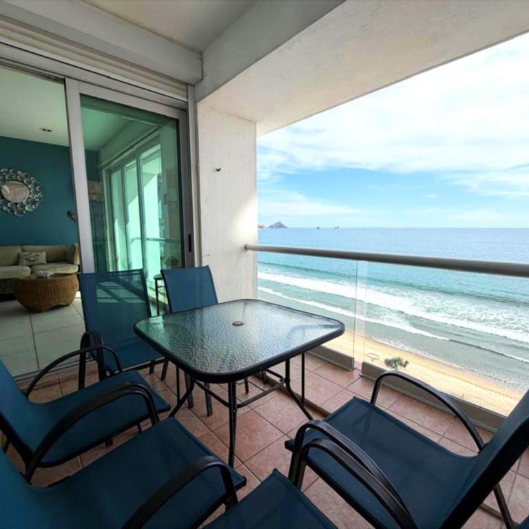 Horizon Mar Turquesa #5 Lujo frente Malecón y Playa - Three-Bedroom Apartment - 3
