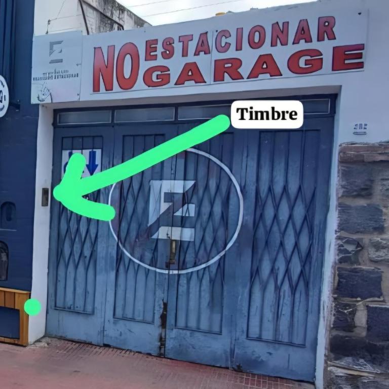 Departamento sobre la ruta en el centro - Apartamento de 1 dormitorio - 2