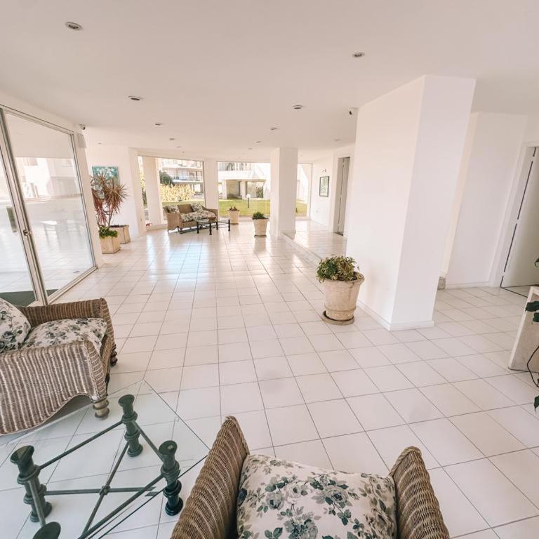 Comodo y Acogedor con Vista al Mar - Apartamento de 1 dormitorio - 3