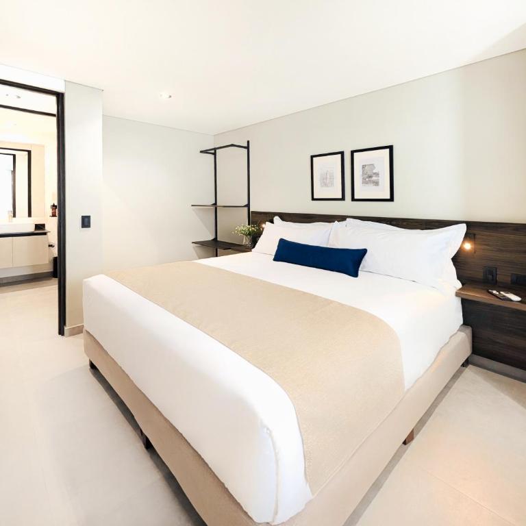 Laureles Selection Suites - Family Suite - 8