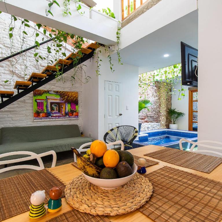 House with Private Pool & Rooftop - Three-Bedroom House - 14