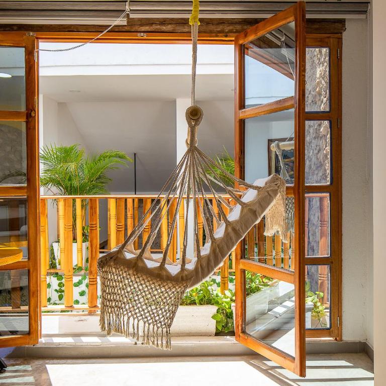 House with Private Pool & Rooftop - Three-Bedroom House - 24