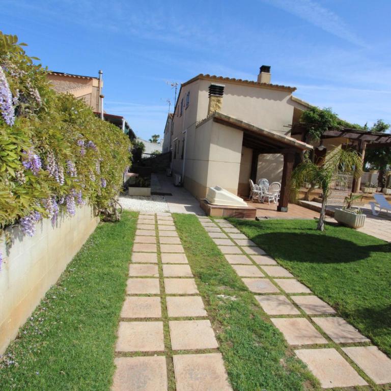 Casa con Piscina Privada, Cerca del Mar, WiFi Gratis, Aire Opcional, Mascotas y Playa para Perros - ES-184-10 - Casa - 32