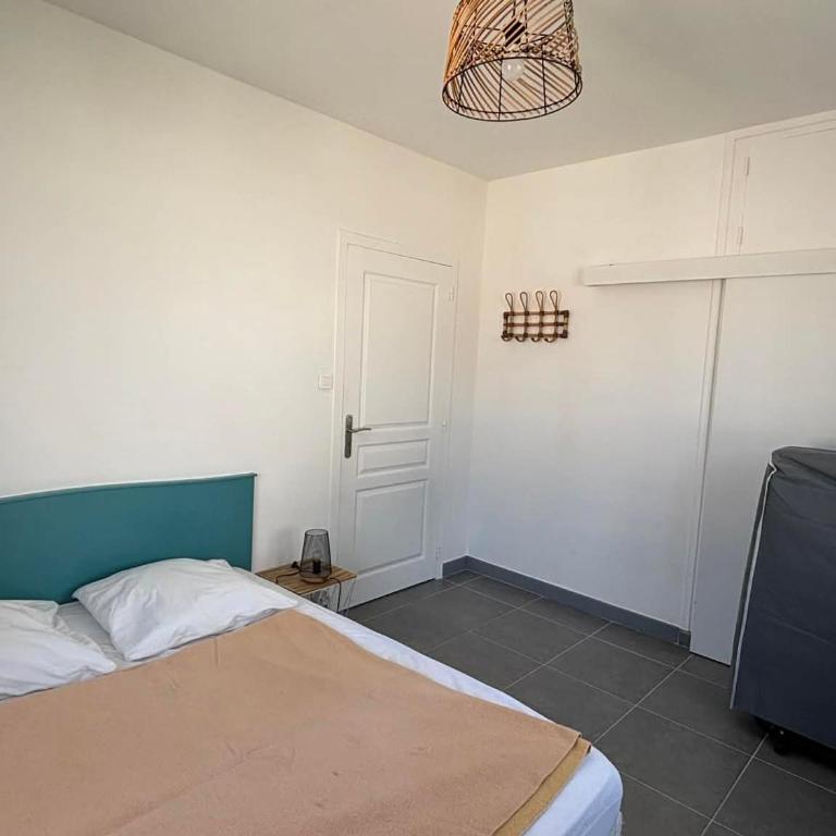 Maison de vacances pour 8 pers, 300m de la plage, parking, Sainte Anne - FR-1-194-357 - Casa - 13