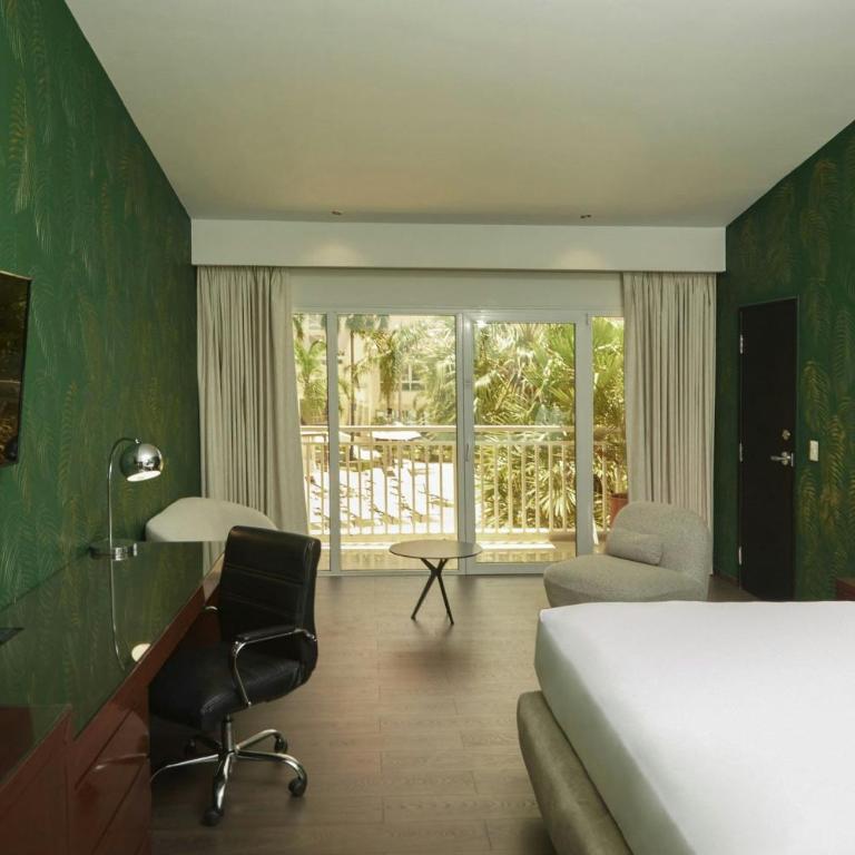 Los Tajibos, Santa Cruz de la Sierra, a Tribute Portfolio Hotel - Habitación con cama extragrande y vistas a la piscina - 4