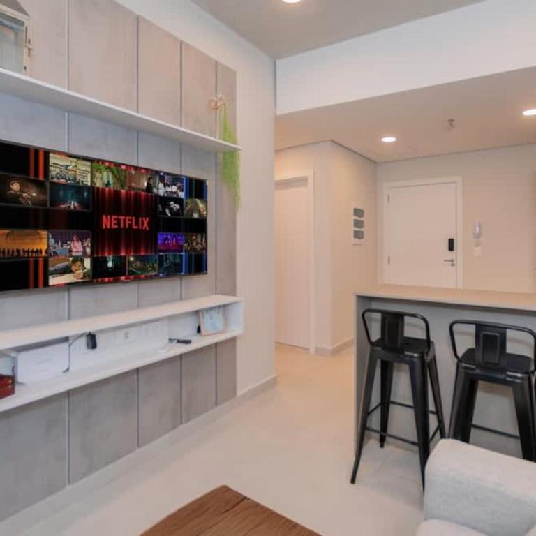 Cozy 1BR Sofa Pool & Cowork - Apartamento - 7