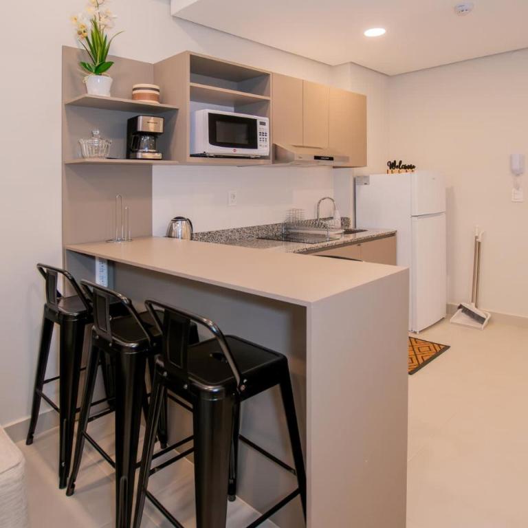 Peaceful Stay with Rooftop Pool Access U214 - Apartamento - 2