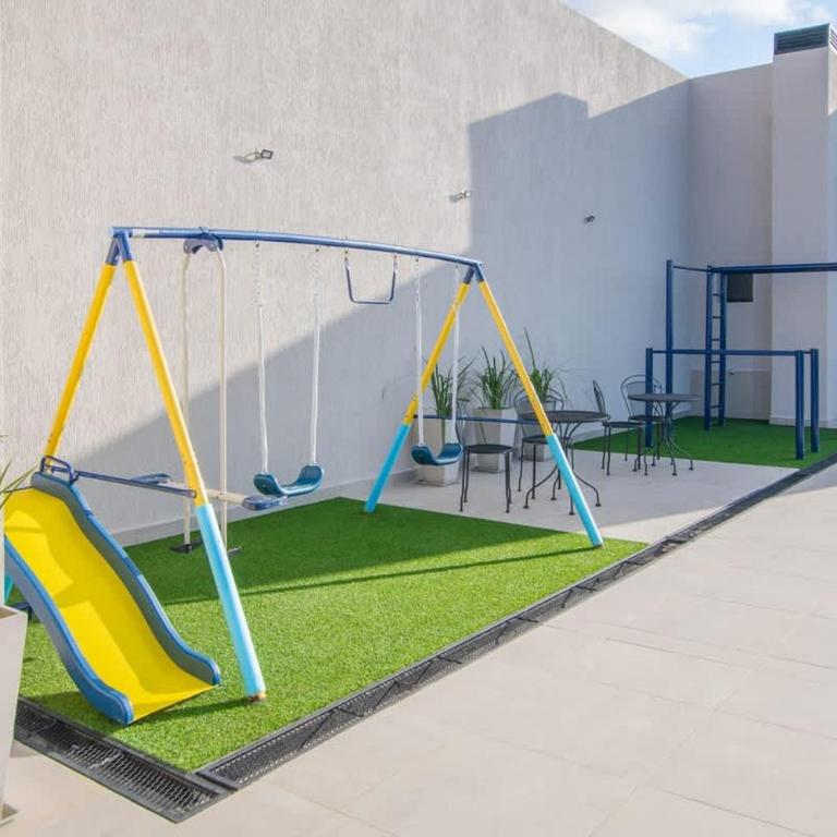 Peaceful Stay with Rooftop Pool Access U214 - Apartamento - 5
