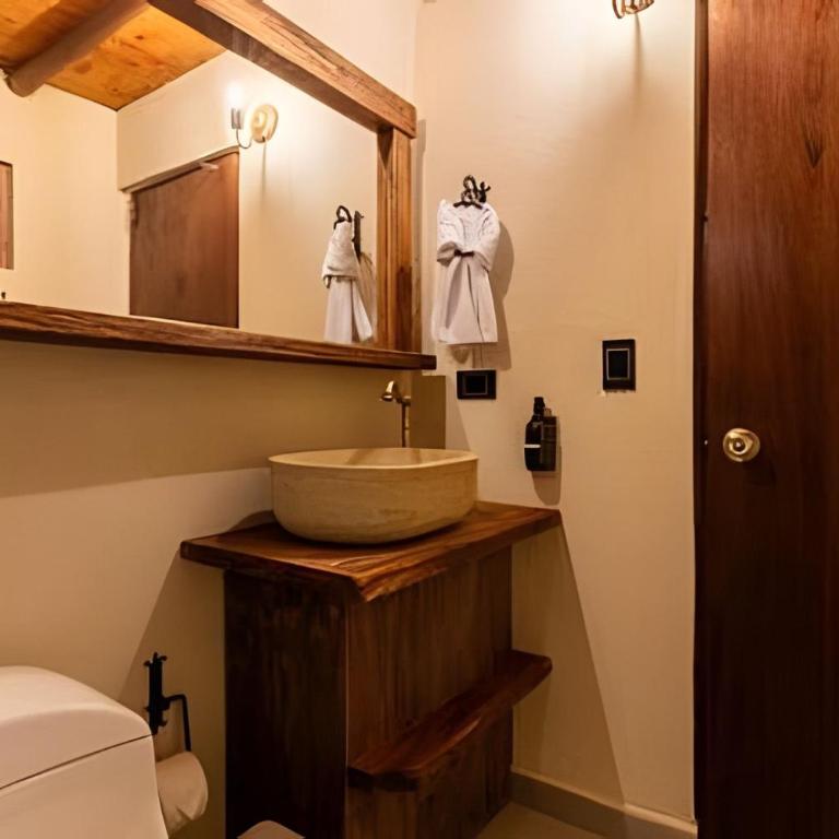 Unique Guatapé - Habitación Cuádruple Estándar - 13
