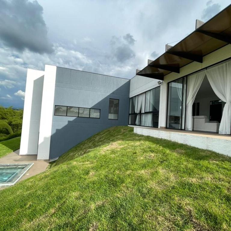 Casa Inteligente cerca a Quimbaya y el parque del café - Villa - 5