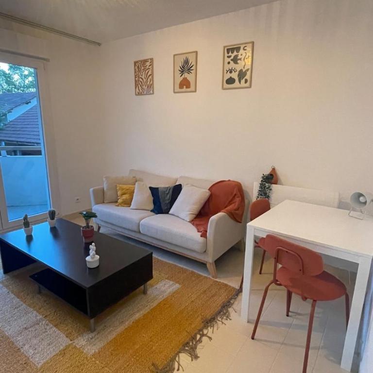 Apartment 1 room 5 minutes from Geneva - Appartement 1 Chambre - 5