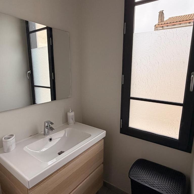 Le Platane - T3 cosy proche des Halles - Two-Bedroom Apartment - 17