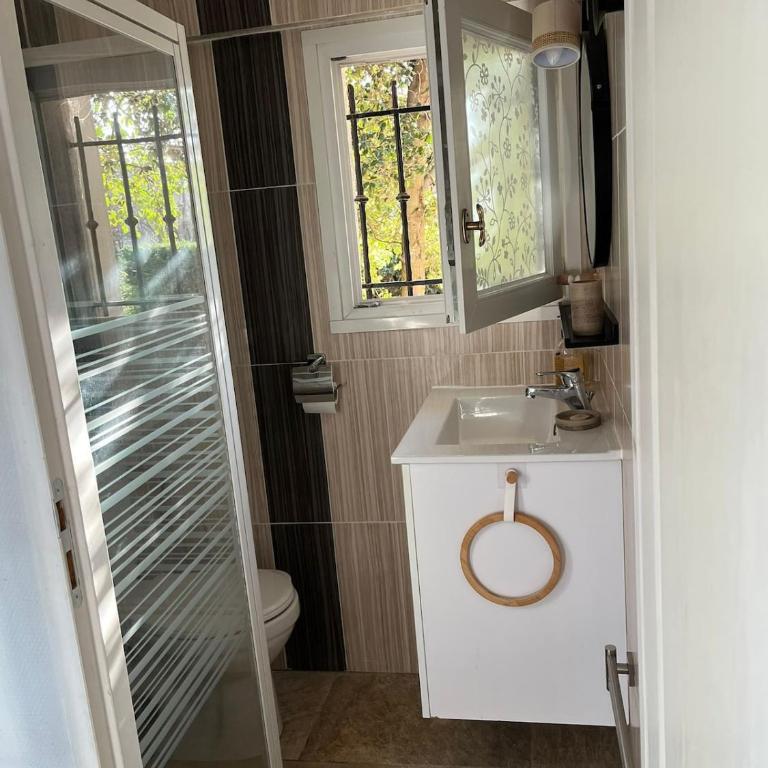 Studio avec double terrasse Roquefort les Pins - Studio - 16