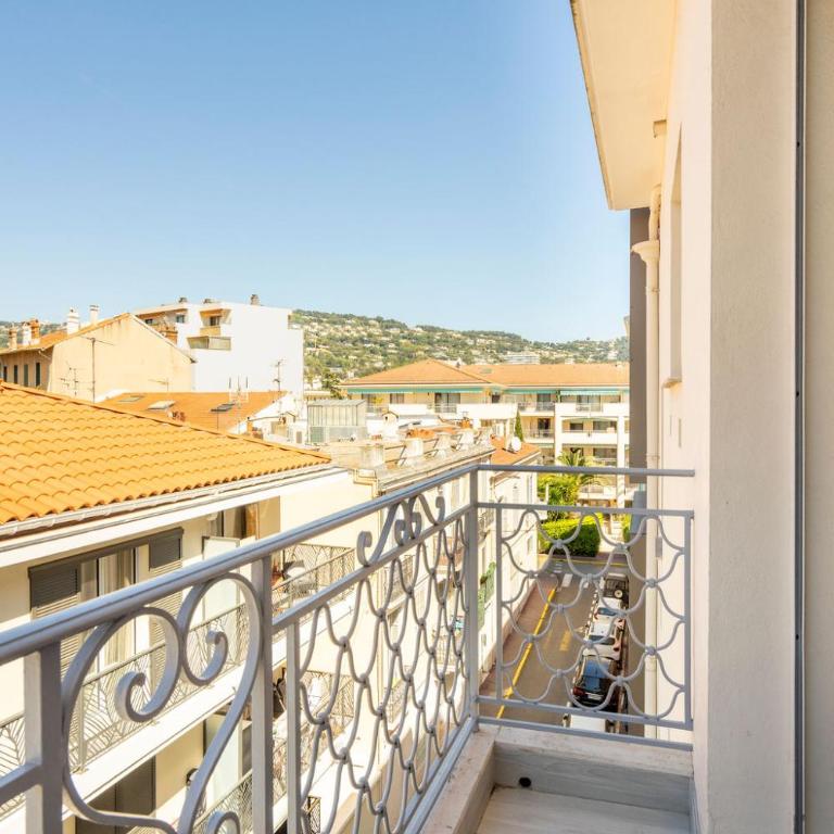 LE CHARME DE LYCKLAMA avec 2 balcons - Appartement 2 Chambres avec Balcon - 5