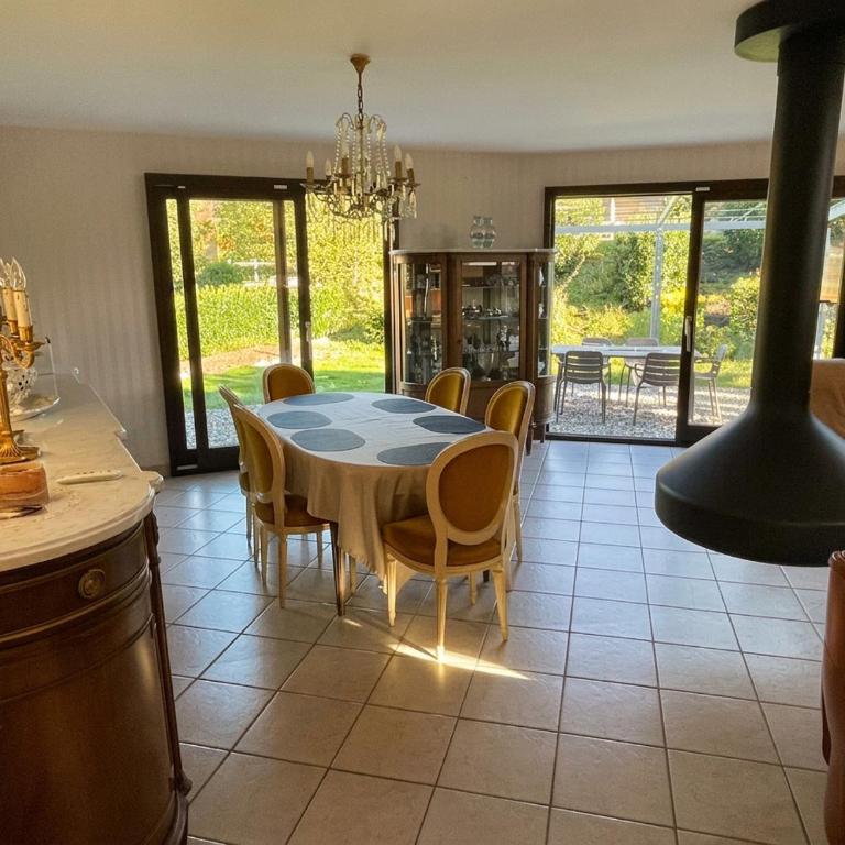 La maison des crêts - 40min du ski ou lac d'Annecy - Four-Bedroom House - 5