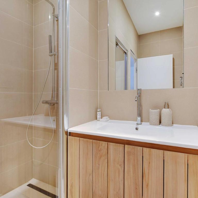 Spacious apartment with 2 rooms - Appartement 2 Chambres - 19