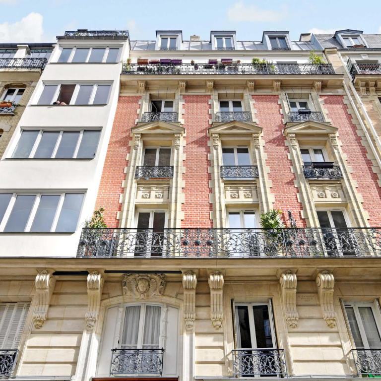 Spacious apartment with 2 rooms - Appartement 2 Chambres - 20