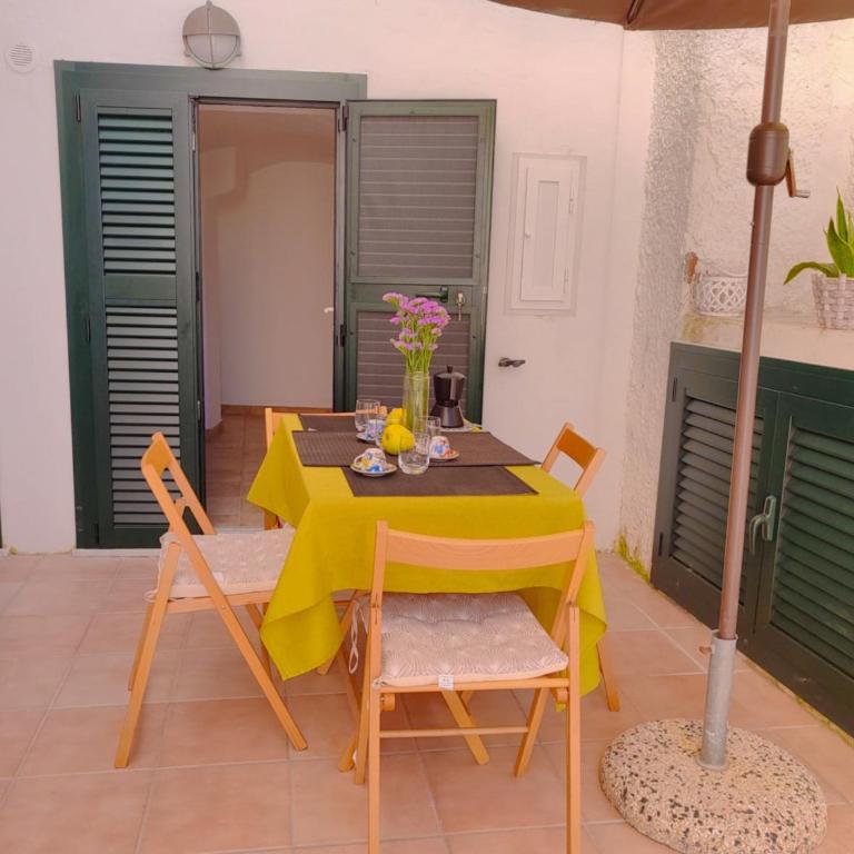 MALUMIERE APARTMENT Lovely and charming retreat in the heart of Ponza Port - One-Bedroom Deluxe Apartment - 7