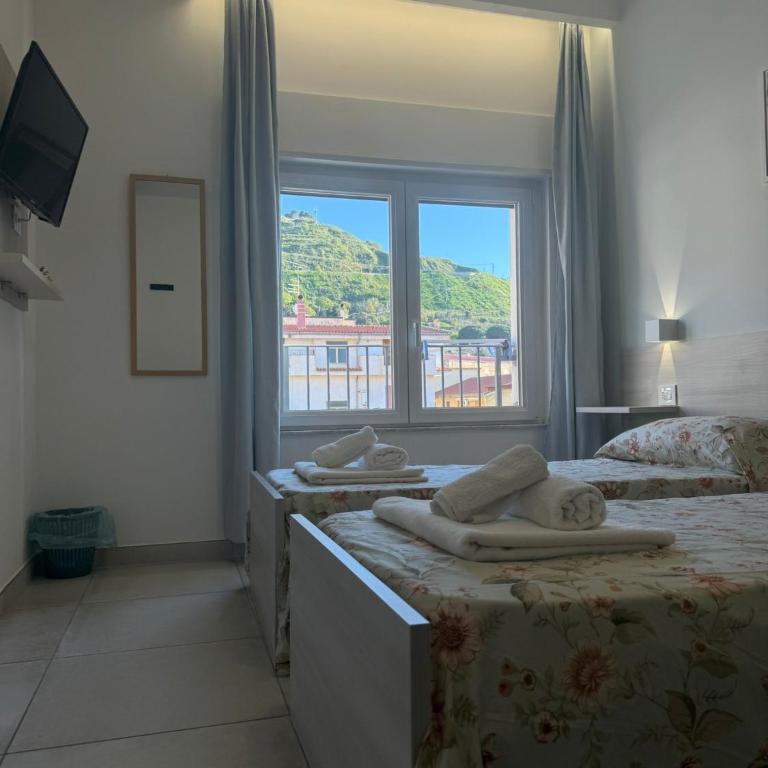 Porta sul Mare - Superior Double or Twin Room with Mountain View - 6