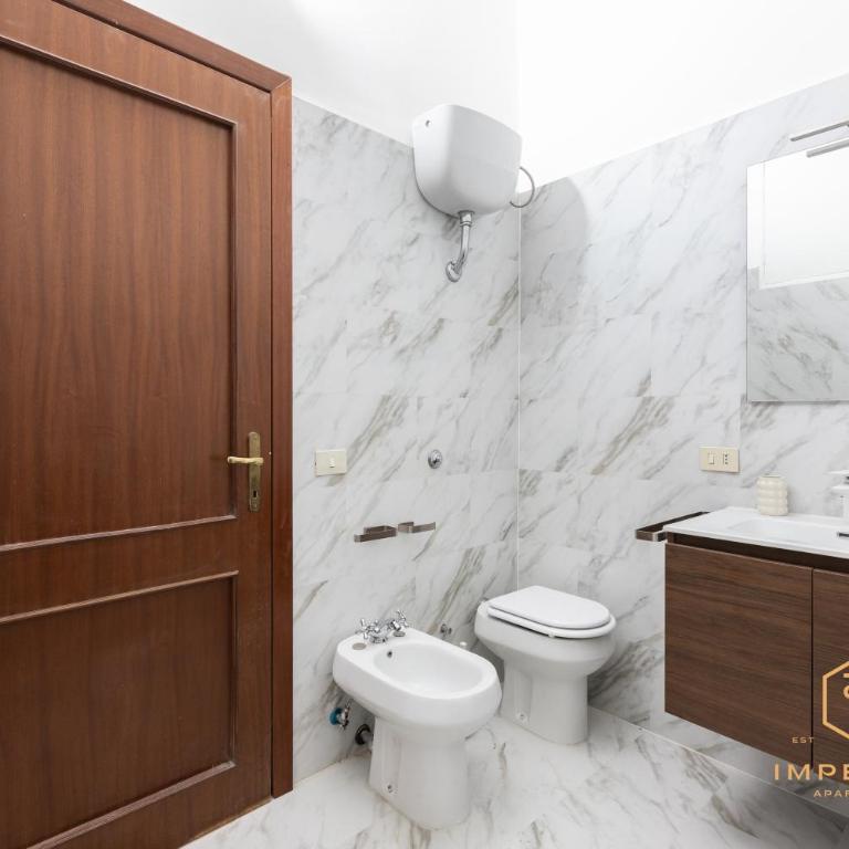 Imperium Luxury Flat - 12Pax, 4 BDRM, 8 min Metro, City Center, A-C - Appartamento Deluxe con 4 Camere da Letto - 26