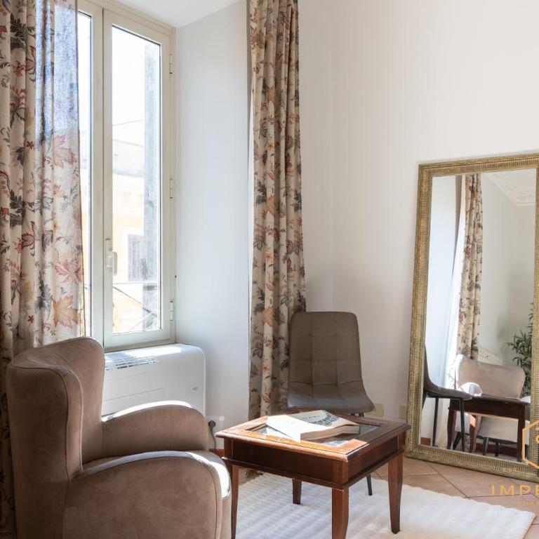 Imperium Luxury Flat - 12Pax, 4 BDRM, 8 min Metro, City Center, A-C - Appartamento Deluxe con 4 Camere da Letto - 24