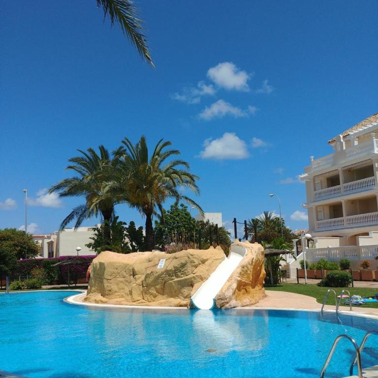 Bonito y Moderno Apartamento - Apartamento de 3 dormitorios - 10