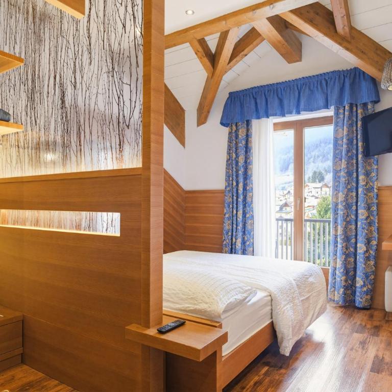 Hotel La Bussola - Deluxe Queen Single Room - 1