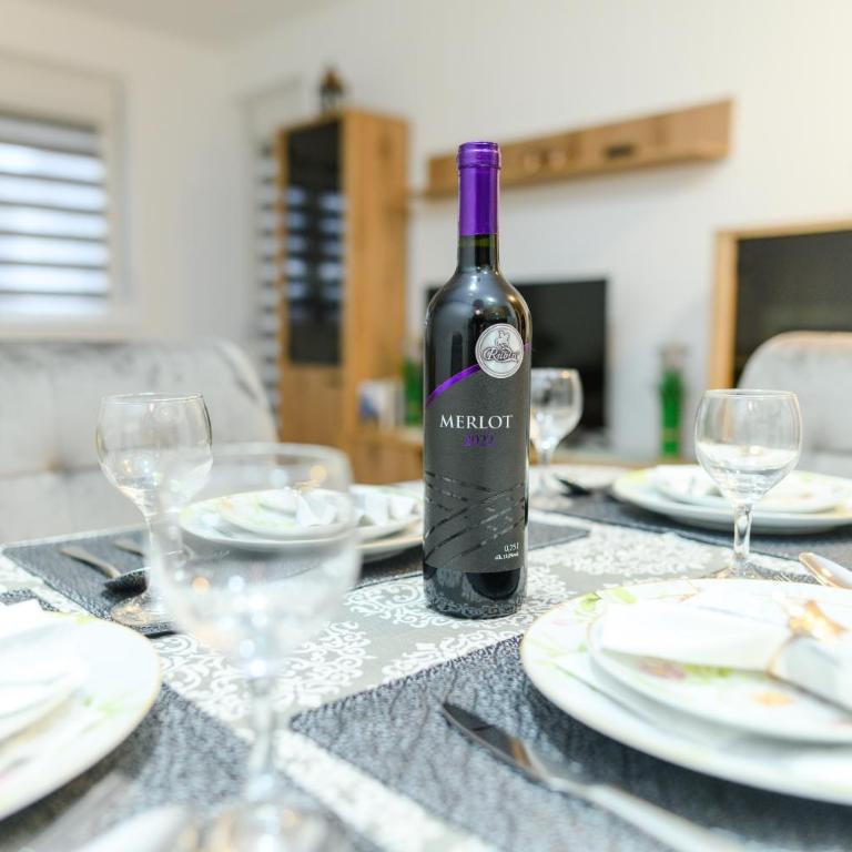 Apartmani LORENA Sokobanja, nedaleko od akvaparka - One-Bedroom Apartment with Balcony and City View - 24