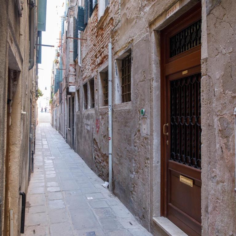 Ca'9 Venice Apartment Rooftop Terrace - Appartamento Premium con 3 Camere da Letto e Balcone - 7