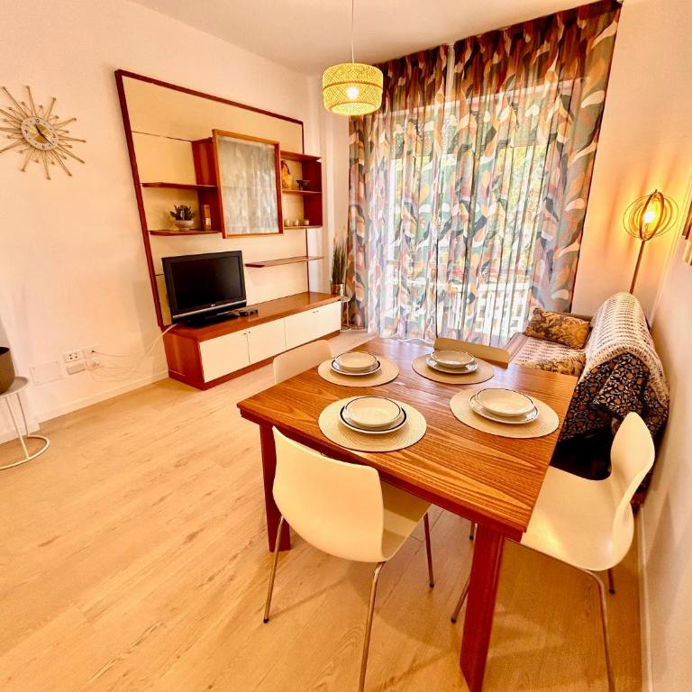 Trilo ANDREA NEL VERDE, VICINO AL MARE, CON PISCINA, ARIA CONDIZIONATA E POSTO AUTO - Two-Bedroom Apartment - 7