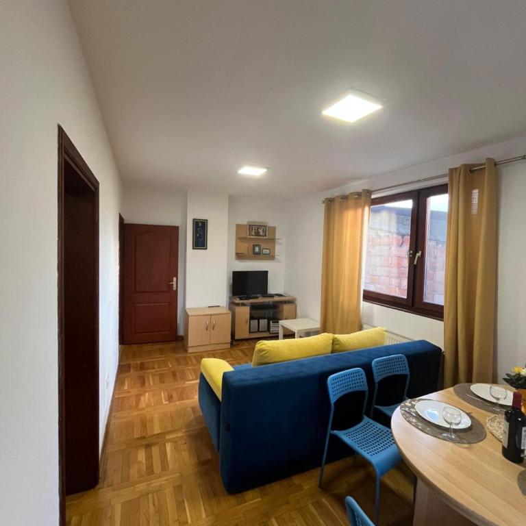 Plavi apartman Airport - Apartman - 13