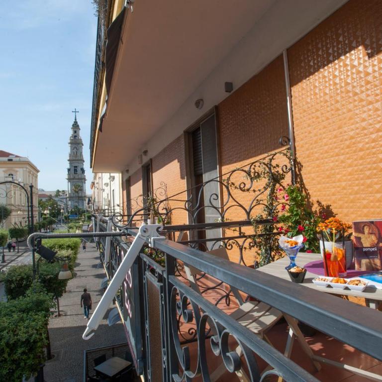 B&B Eco - Camera Tripla con Balcone - 7