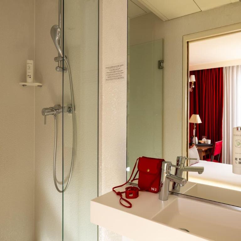 Hotel Des Deux Continents - Chambre Simple - 1