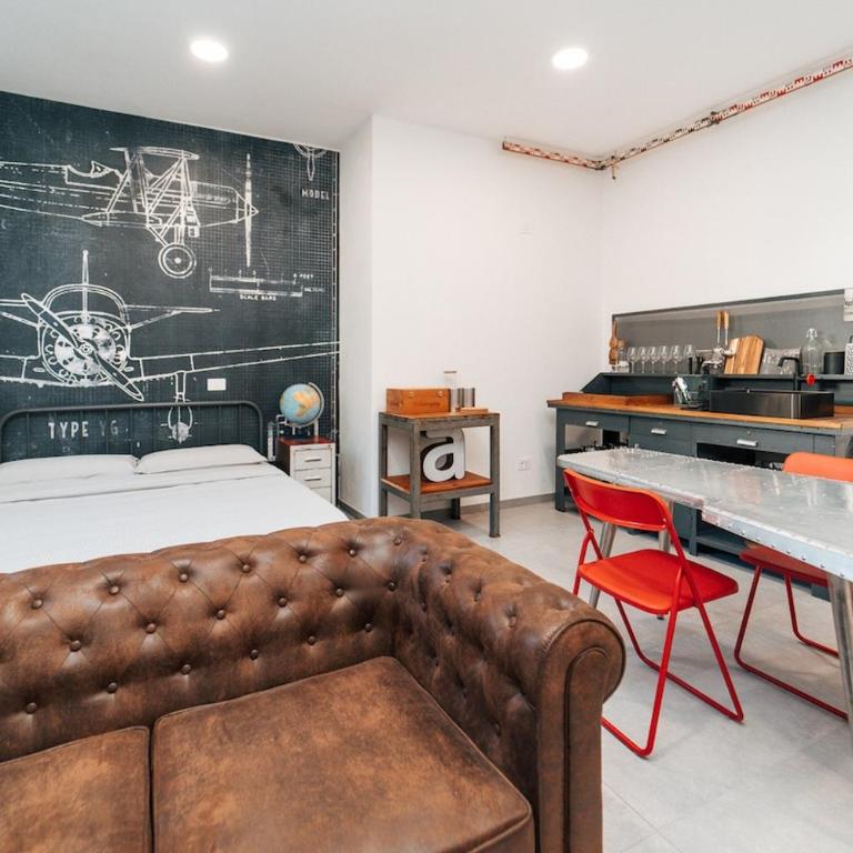 Loft Hangar in Como Lake center & Private Parking - One-Bedroom Apartment - 4