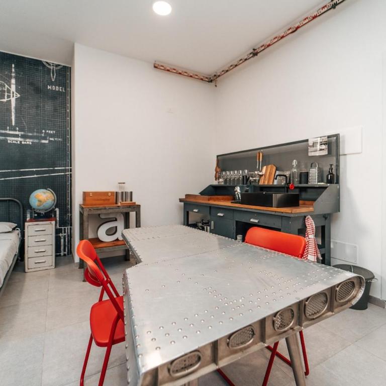 Loft Hangar in Como Lake center & Private Parking - One-Bedroom Apartment - 19