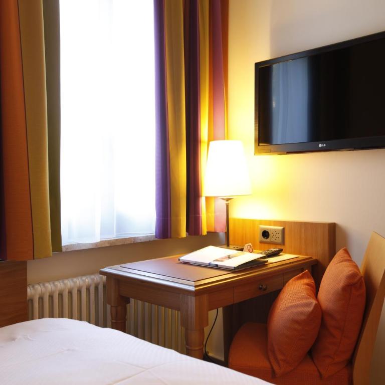 Boutique-Hotel REMORINO, a Lago Maggiore GARDEN RESORT - Camera Matrimoniale Budget - 3