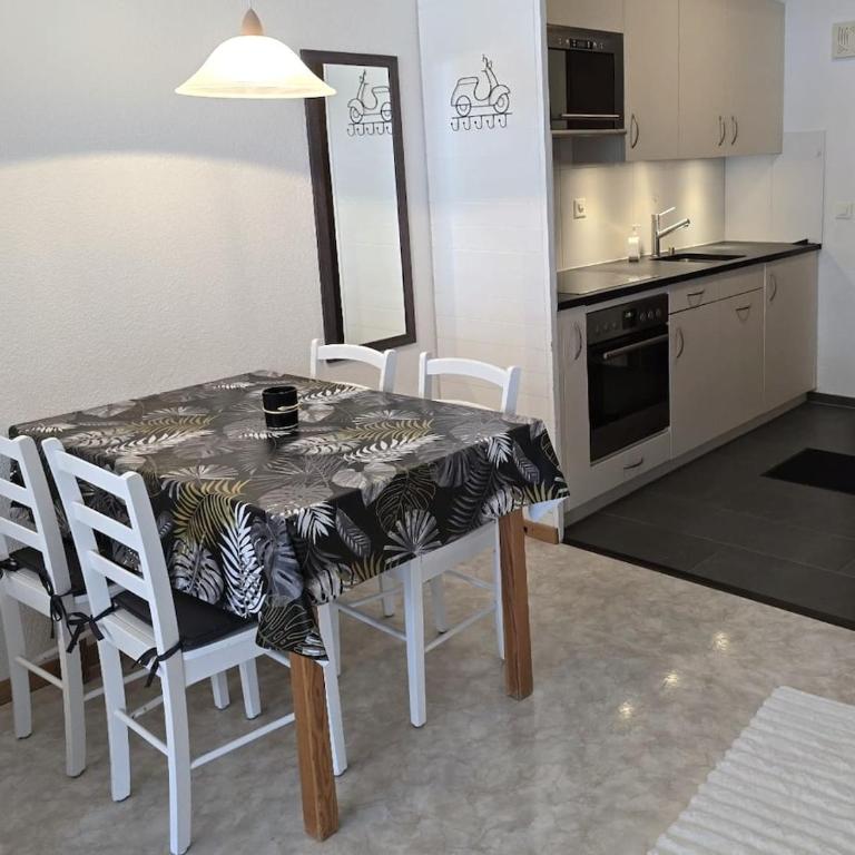 Lärchenwald 404 - Studio mit grosser Terasse, tolle Aussciht - Apartment mit 1 Schlafzimmer - 8