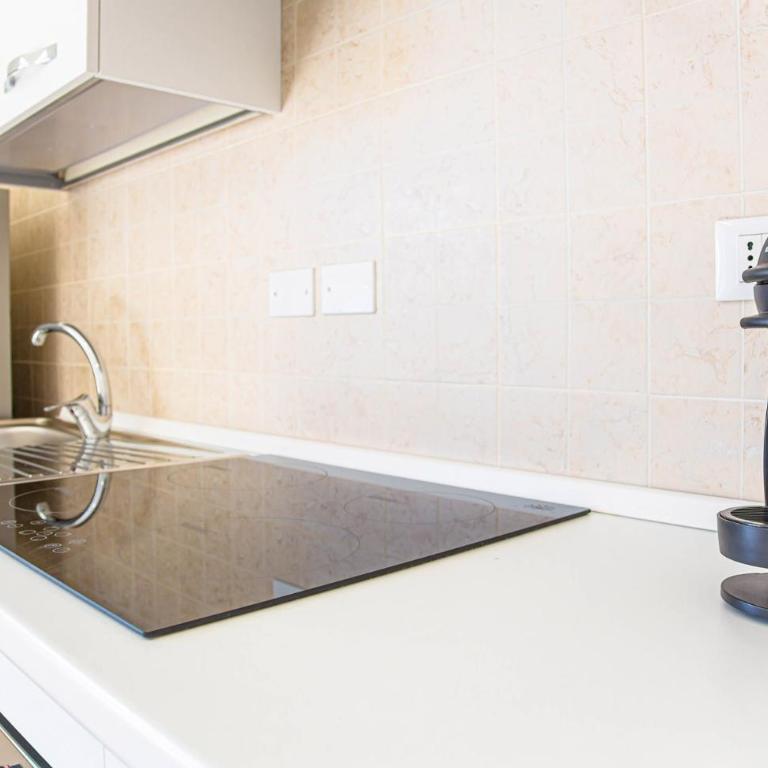 Appartamenti in centro a due passi dal mare - Cala Gonone - Appartamento con 1 Camera da Letto e Balcone - 4