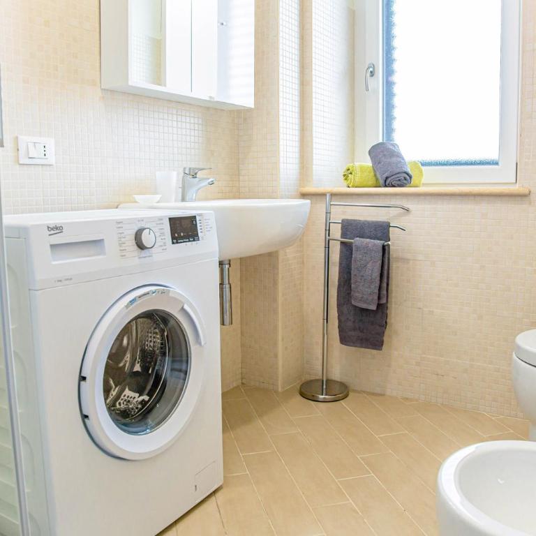 Appartamenti in centro a due passi dal mare - Cala Gonone - Appartamento con 1 Camera da Letto e Balcone - 9