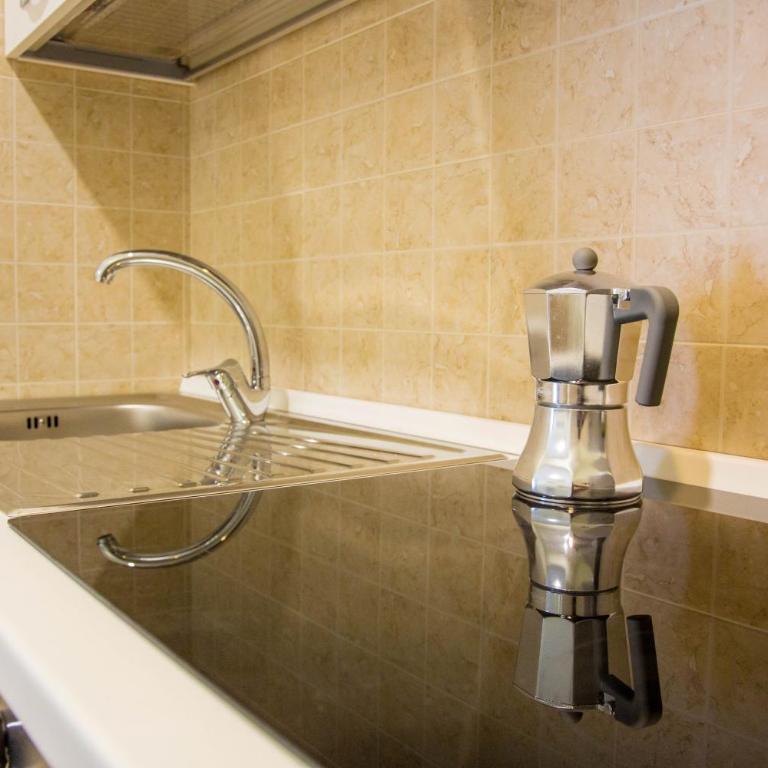 Appartamenti in centro a due passi dal mare - Cala Gonone - Appartamento con 1 Camera da Letto e Balcone - 8