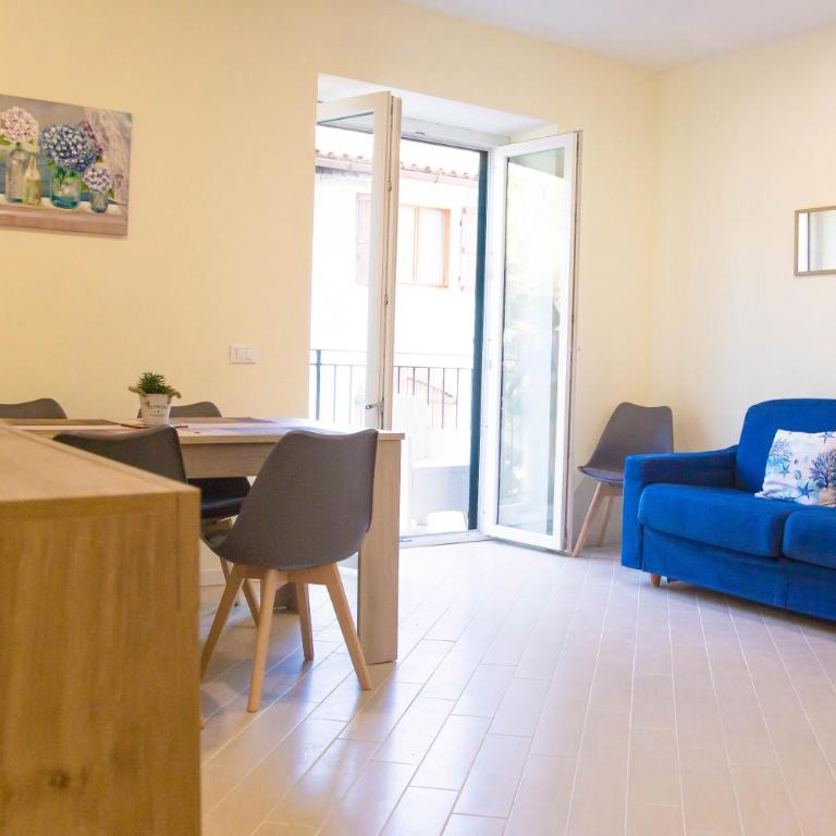 Appartamenti in centro a due passi dal mare - Cala Gonone - Appartamento con 1 Camera da Letto e Balcone - 15