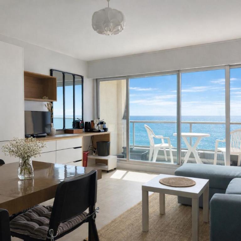 Appartement face mer, balcon - 4 personnes - Apartment mit Meerblick - 1
