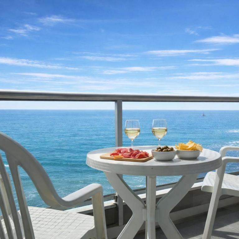 Appartement face mer, balcon - 4 personnes - Apartment mit Meerblick - 5