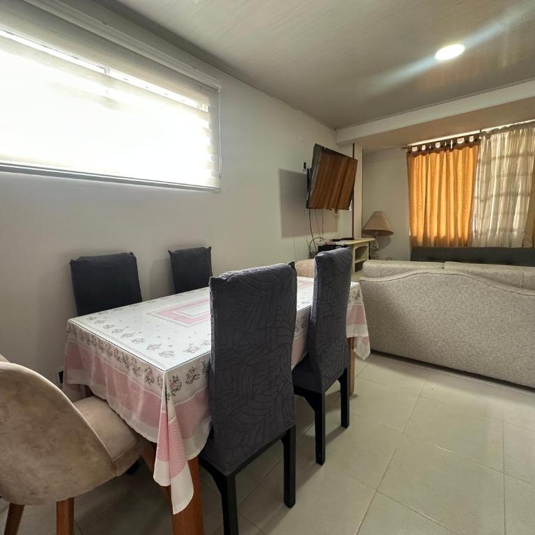 Apartamento Amoblado Bucaramanga - Three-Bedroom Deluxe Apartment - 3