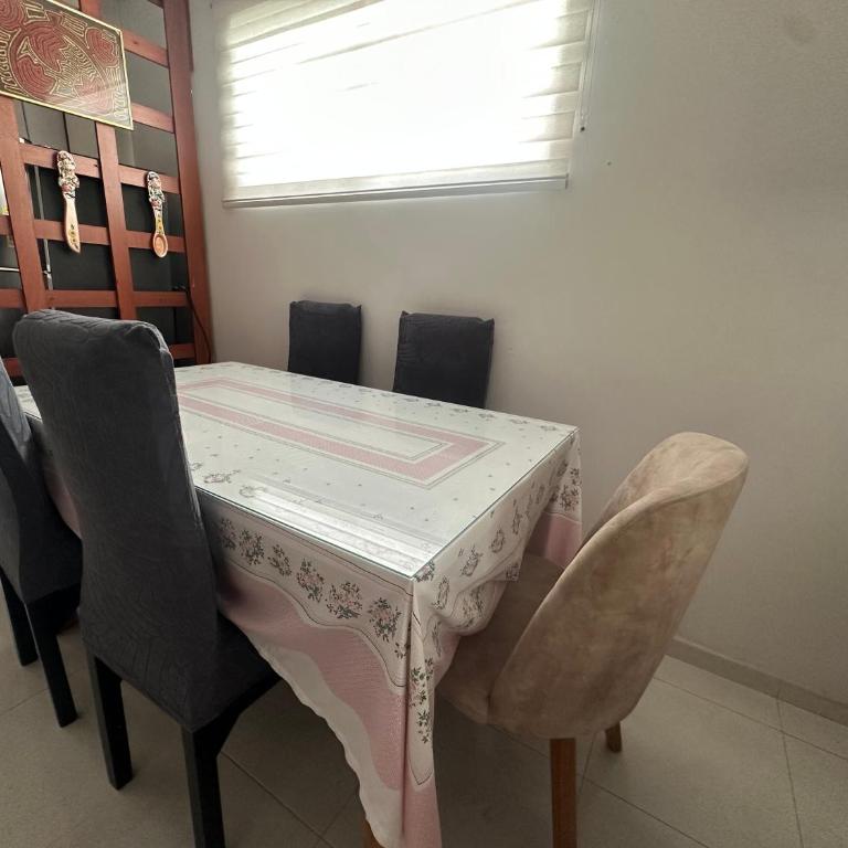 Apartamento Amoblado Bucaramanga - Three-Bedroom Deluxe Apartment - 6